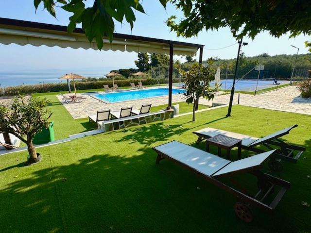 ווניטסה Rouga Paradise Resort מראה חיצוני תמונה